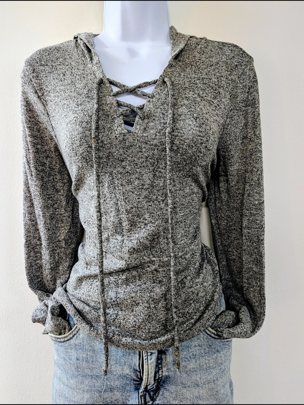 Women's Gray Crisscross Lightweight Hoodie